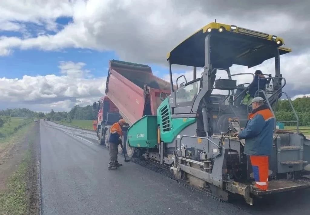 На дороге Ставрово – Кишлеево уже укладывают выравнивающий слой