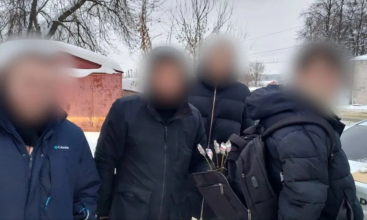 20-летний владимирец, хранивший запрещенные вещества, избил полицейского