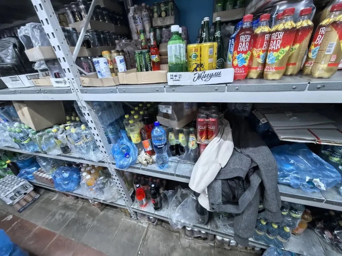 В магазинах Гороховца продукты хранили на полу, в цехах были личные вещи сотрудников