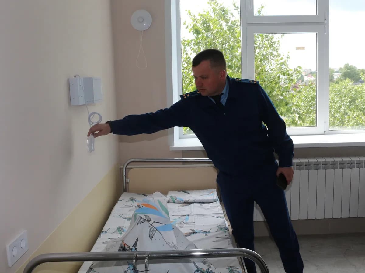 Подрядчик сорвал капремонт на 46 млн в больнице скорой помощи Владимира