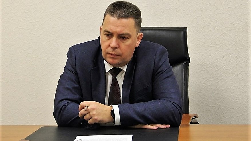 Главная картинка новости: С ямами было лучше: владимирцы просят Наумова обезопасить дороги от любителей скоростной езды