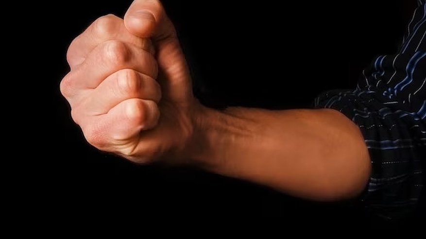 Главная картинка новости: Во Владимире осудили мужчину, систематически избивавшего своих мать и сестру