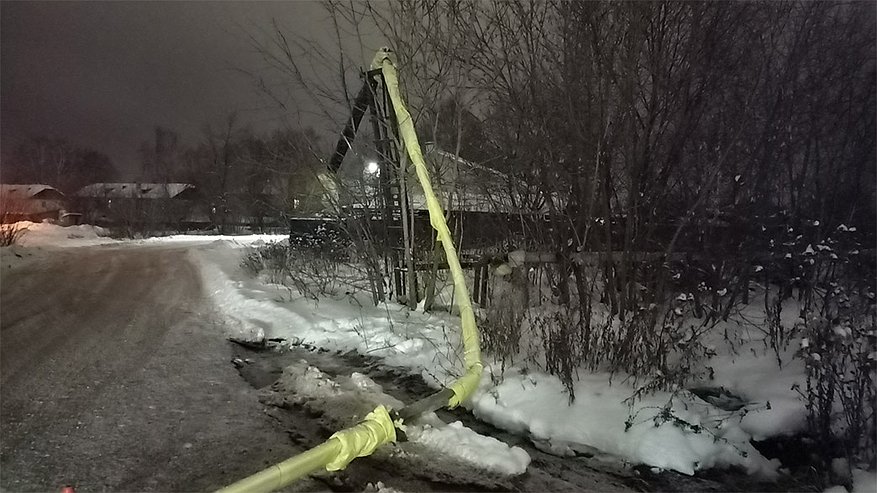 Главная картинка новости: В Гусь-Хрустальном большегруз снес теплосеть: без тепла остались более 2 тысяч гусевчан