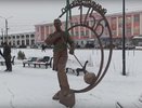 В Гусь-Хрустальном установили памятник стеклодуву