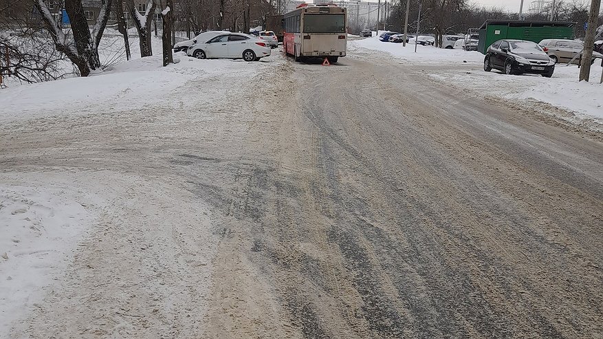 Главная картинка новости: Во Владимире женщина попала под колеса автобуса №32