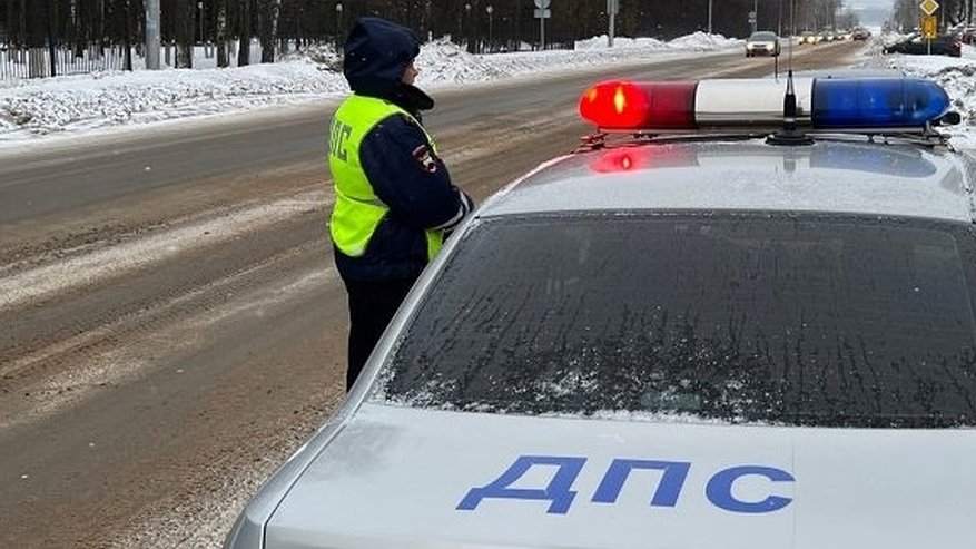 Главная картинка новости: Бывший полицейский из Вязников помог водителю избежать ответственности за ДТП, подставив невиновного
