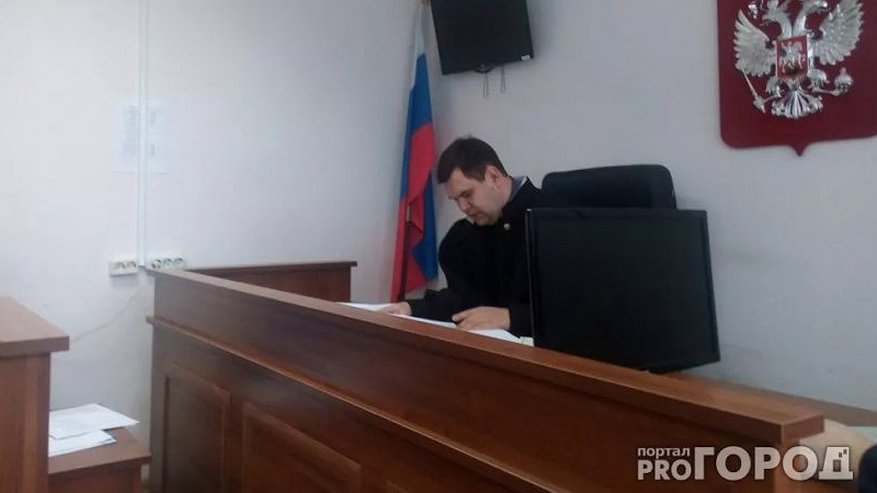 Главная картинка новости: Жительница Гусь-Хрустального пару месяцев похищала у своей родственницы золотые украшения