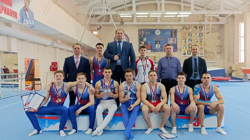 Главная картинка новости: Владимирские гимнасты завоевали 12 золотых медалей на соревнованиях