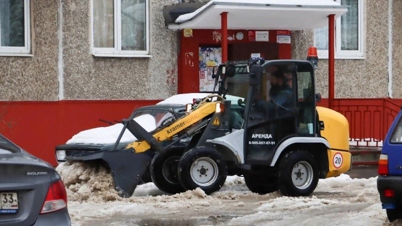 Главная картинка новости: Уберите машины: назван список улиц, на которых 13 и 14 февраля будет работать спецтехника
