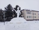 В центре Юрьев-Польского появился снежный воин-интернационалист