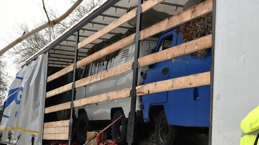 Главная картинка новости: Из Владимирской области в помощь нашим бойцам на СВО отправили аккумуляторы, тепловизорные прицелы и рации