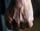 Во Владимирской области подростки жестоко избили сверстника и заперли в багажнике