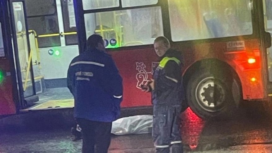 Главная картинка новости: Еще одно ДТП с участием рейсового автобуса во Владимире: на этот раз смертельное
