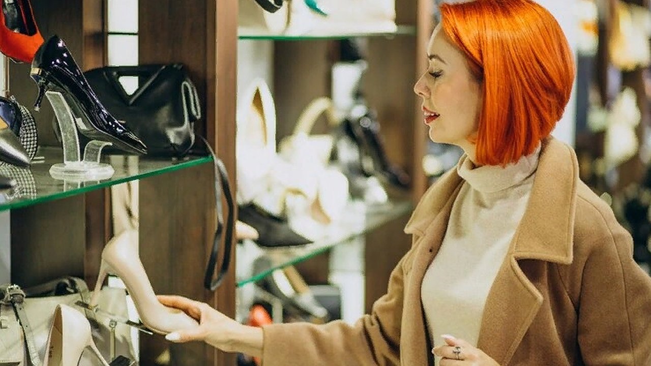 Главная картинка новости: Покупка этих 6 вещей говорит о низком уровне интеллекта