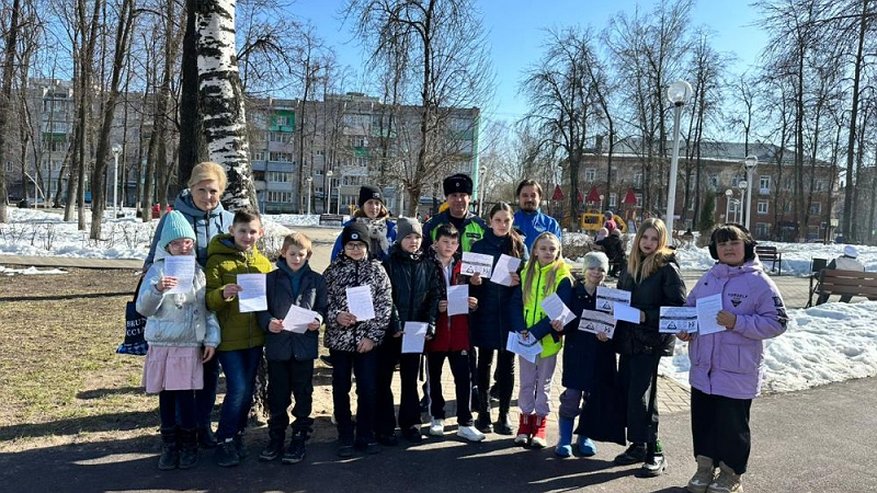 Главная картинка новости: Сотрудники ГАИ провели провели практические занятия для детей во Владимирской области