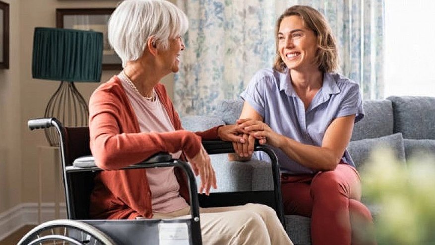 Главная картинка новости: Во Владимирской области женщину-инвалида оставили в неприспособленной для нее квартире