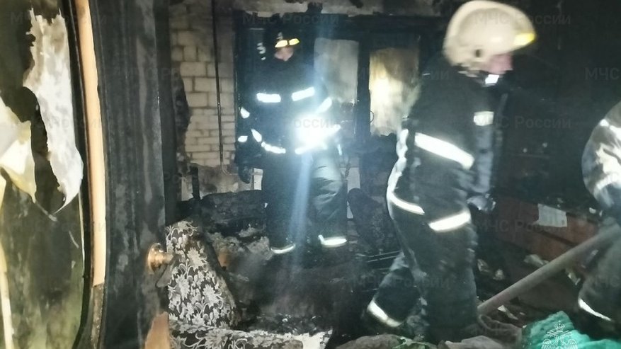 Главная картинка новости: Из горящей многоэтажки во Владимирской области эвакуировали 15 человек