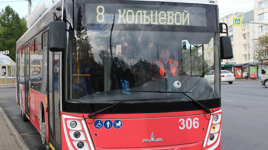 Главная картинка новости: Во Владимире начали действовать новые тарифы на оплату проезда в общественном транспорте