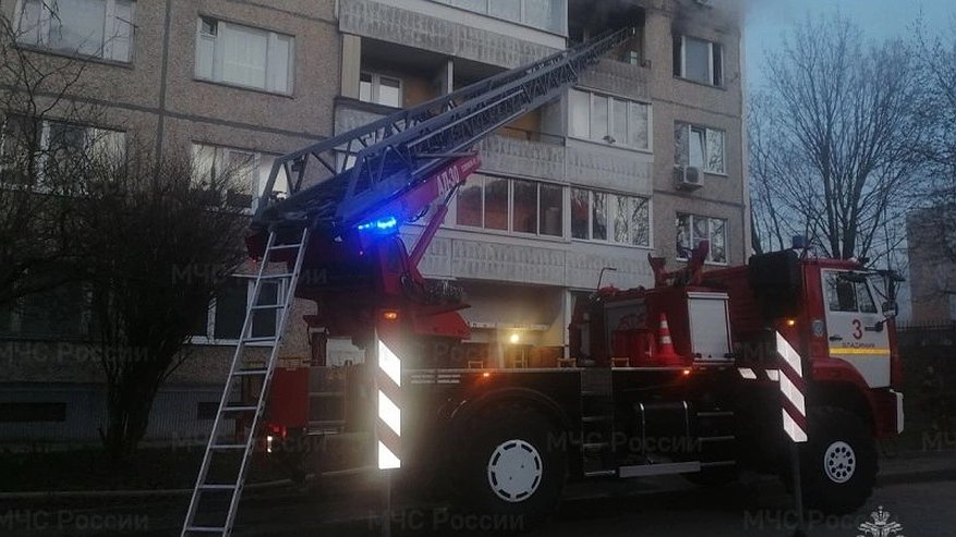 Главная картинка новости: Во Владимире из-за пожара пострадали два человека
