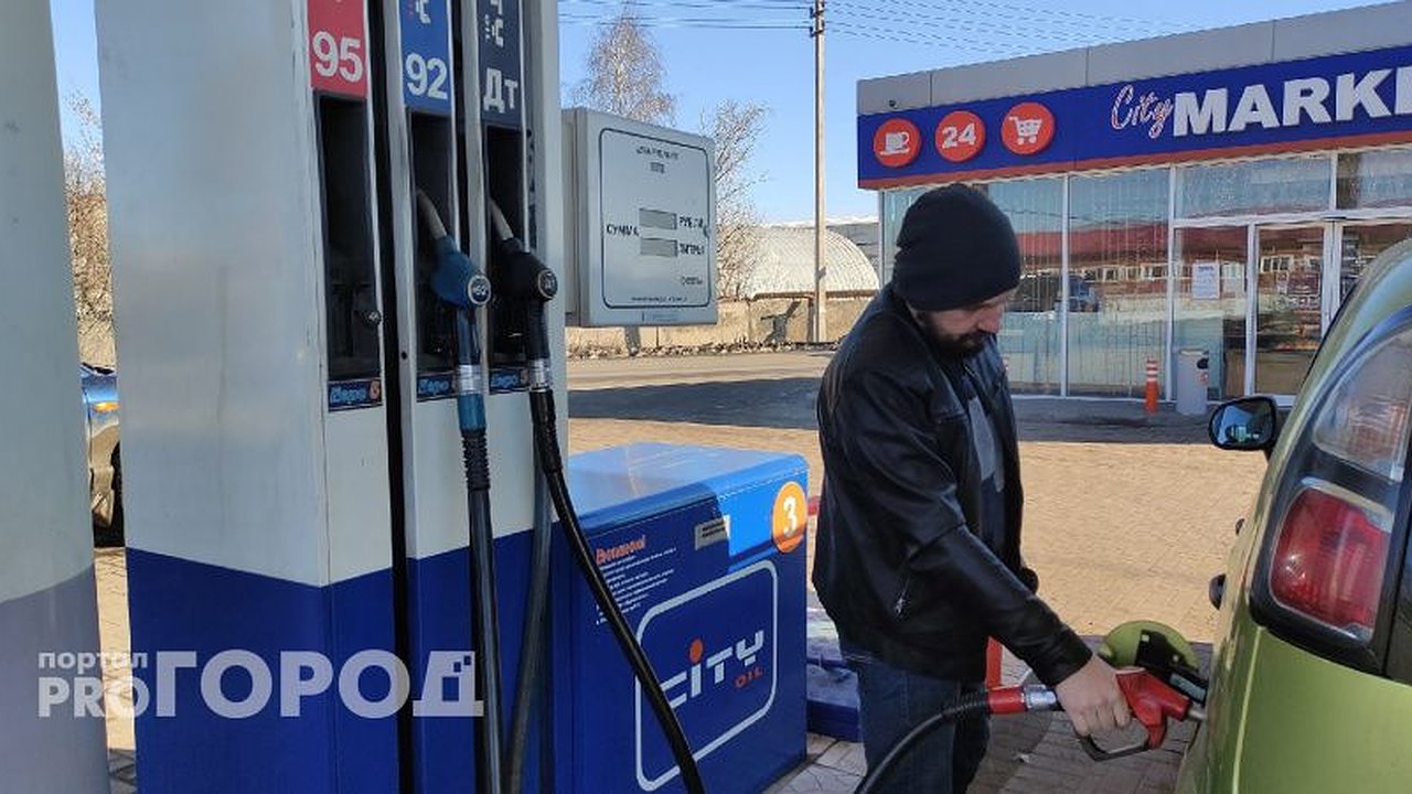 Главная картинка новости: "Штрафовать будут прямо на заправке": водителей предупредили о неприятном сюрпризе