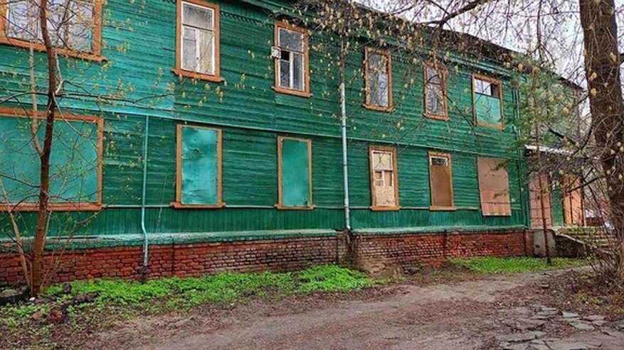 Главная картинка новости: Во Владимире расселили жильцов 90-летнего дома