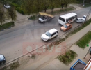 Во Владимирской области автобус врезался в припаркованную легковушку, устроив массовое ДТП
