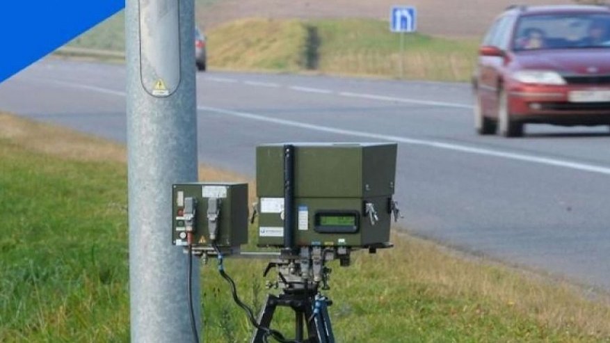 Главная картинка новости: В России собираются запретить передвижные камеры на дорогах