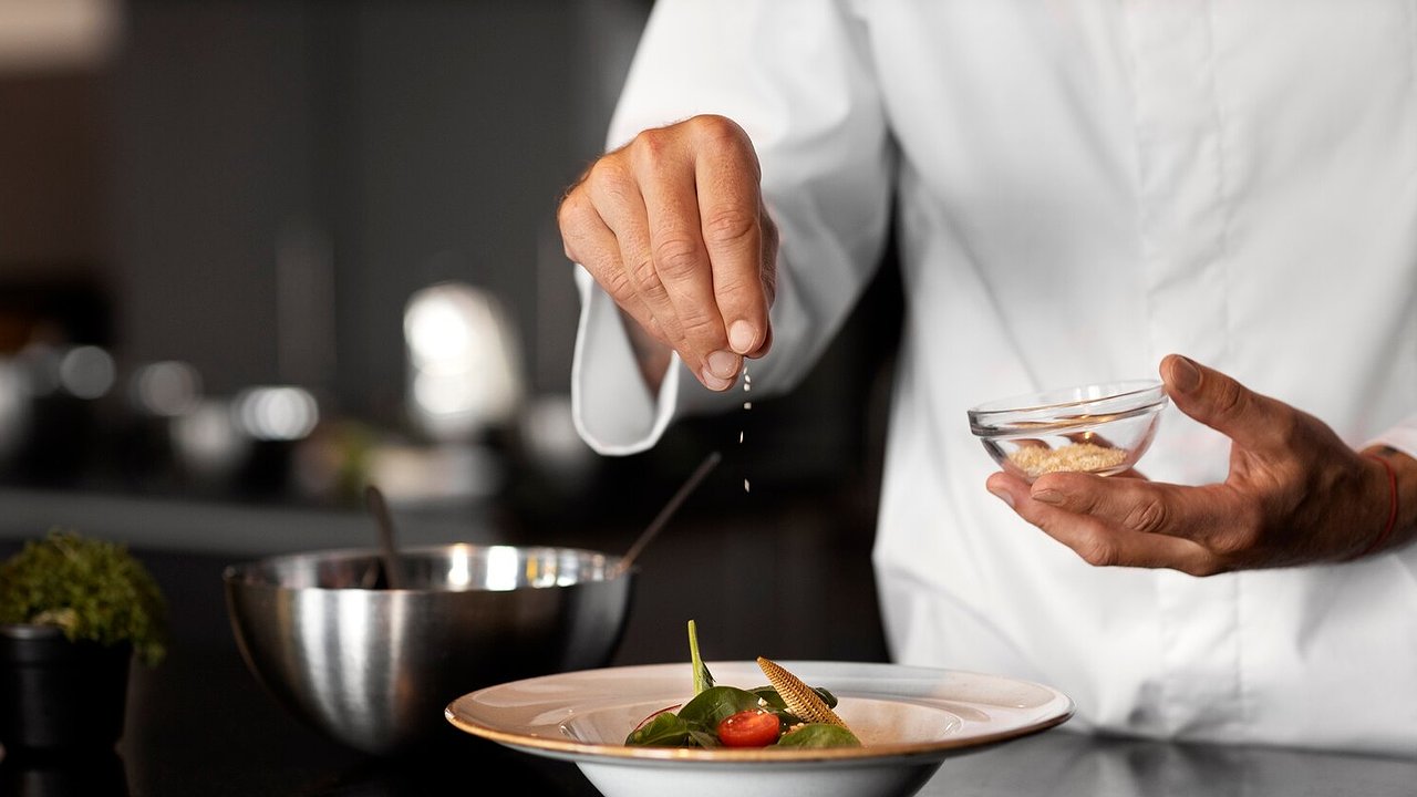 Главная картинка новости: Во Владимире собрались лучшие юные повара России