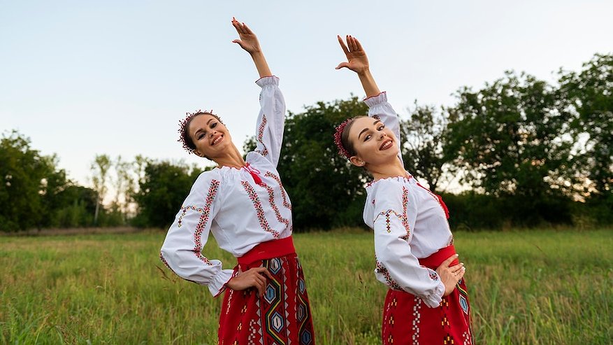 Главная картинка новости: В День России провели «Хоровод дружбы»