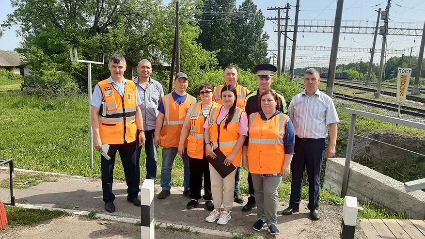 Главная картинка новости: В Меленковском правоохранители провели учения у железнодорожной станции