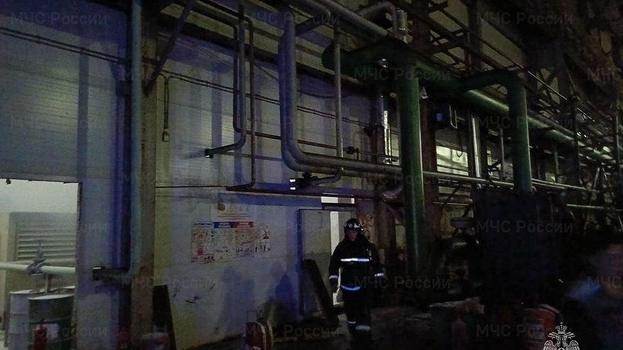 Главная картинка новости: В Муроме тушили производство