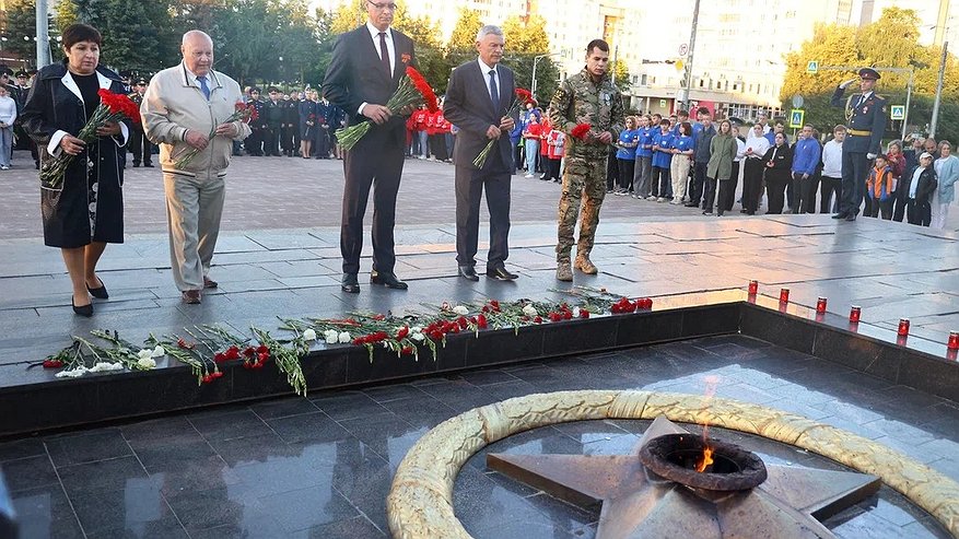 Главная картинка новости: Во Владимирской области почтили память жертв нацистского геноцида