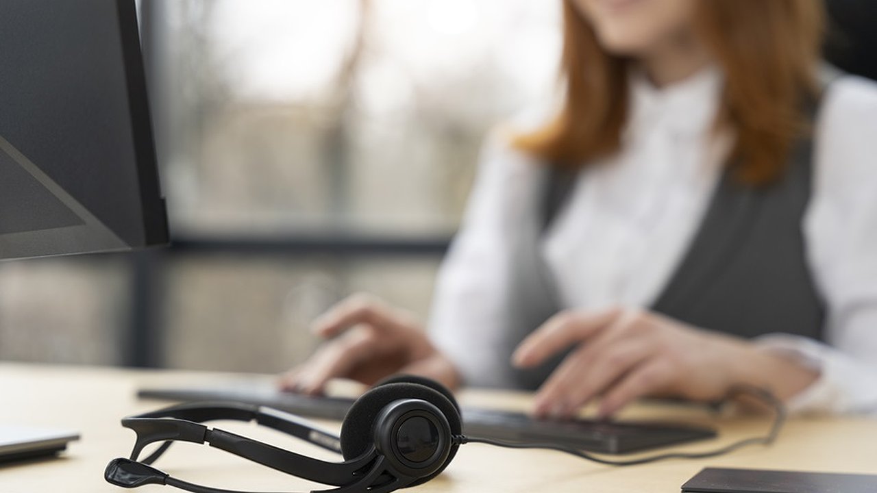 Главная картинка новости: «Горячая» линия «Роскадастра»: вопросы владимирцев и ответы экспертов