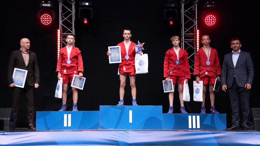 Главная картинка новости: Владимирские самбисты отправятся на первенство мира