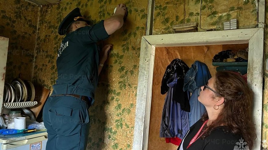 Дома владимирских ветеранов СВО оборудуют пожарными извещателями