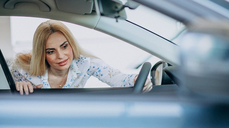Названы 7 тревожных признаков при покупке авто с пробегом: на что следует обратить внимание?