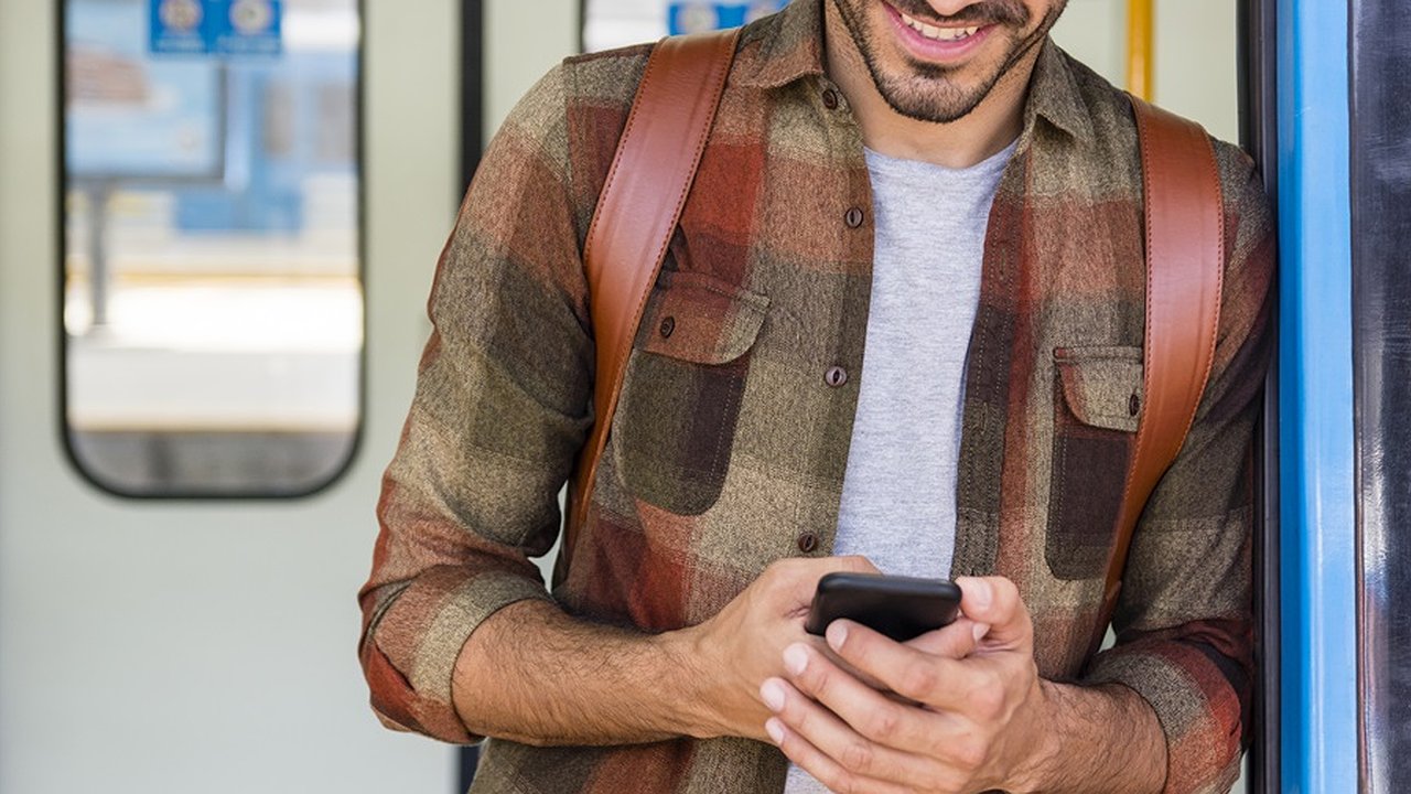 Главная картинка новости: Украденный в поезде «Владимир-Ковров» телефон вернули владельцу