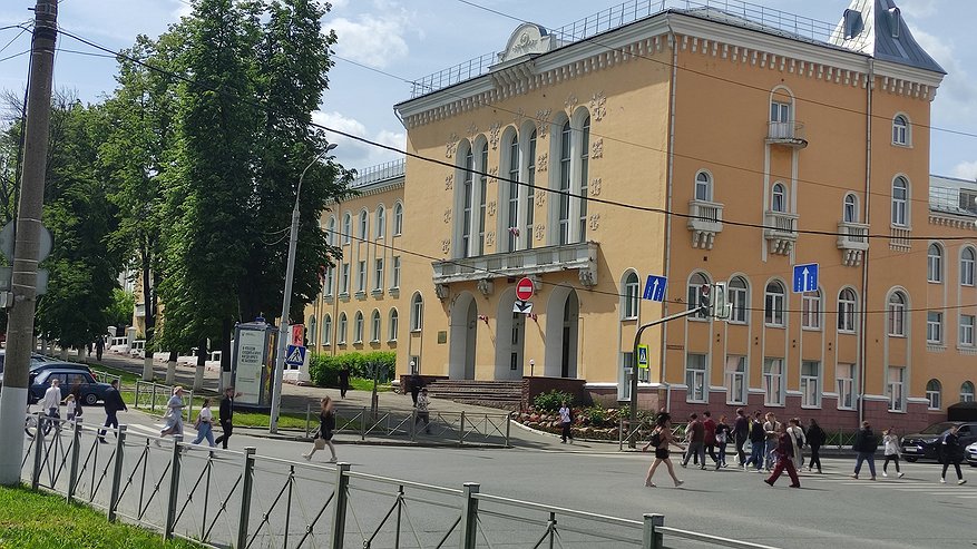 Главная картинка новости: Пожалеете через полгода: Катасонов объяснил, что нужно купить как можно скорее
