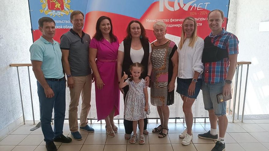 Главная картинка новости: Амбассадоры ЗОЖ провели круглый стол на тему «Спорт и семья»