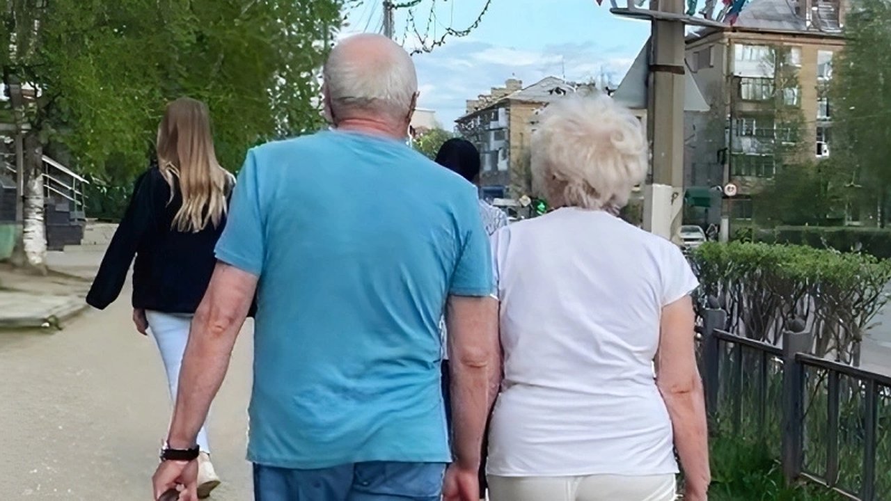 Главная картинка новости: Уже все точно: кто из пенсионеров получит надбавку – список получателей