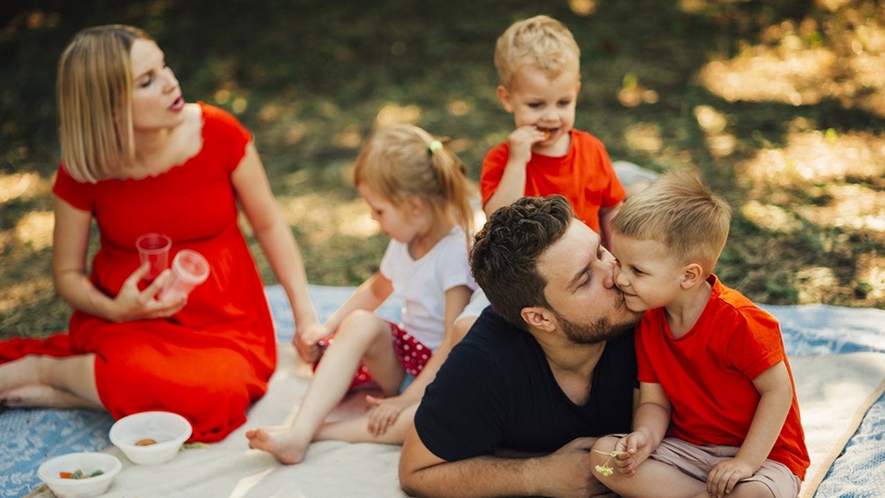Главная картинка новости: В области с начала года выплаты из маткапитала назначены более чем на 2 000 детей