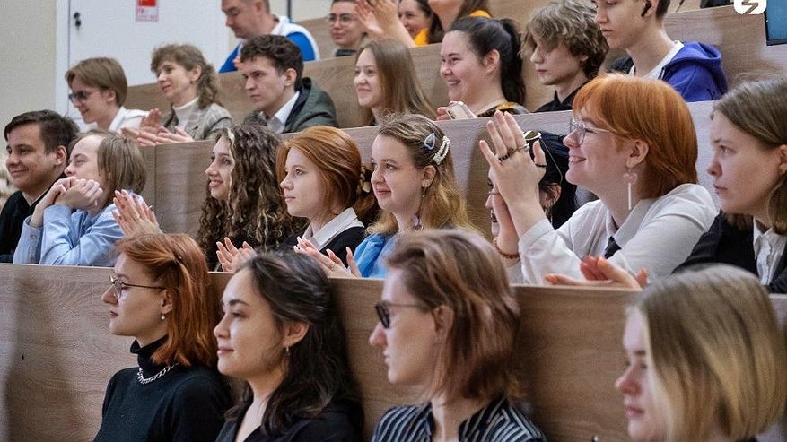 Главная картинка новости: Школьница из Мурома - финалистка Всероссийского конкурса «Знание. Лектор»