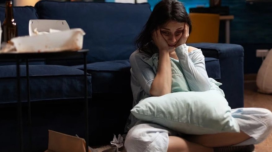 Главная картинка новости: В России намерены усложнить жизнь одиноким гражданам: что хотят сделать депутаты?