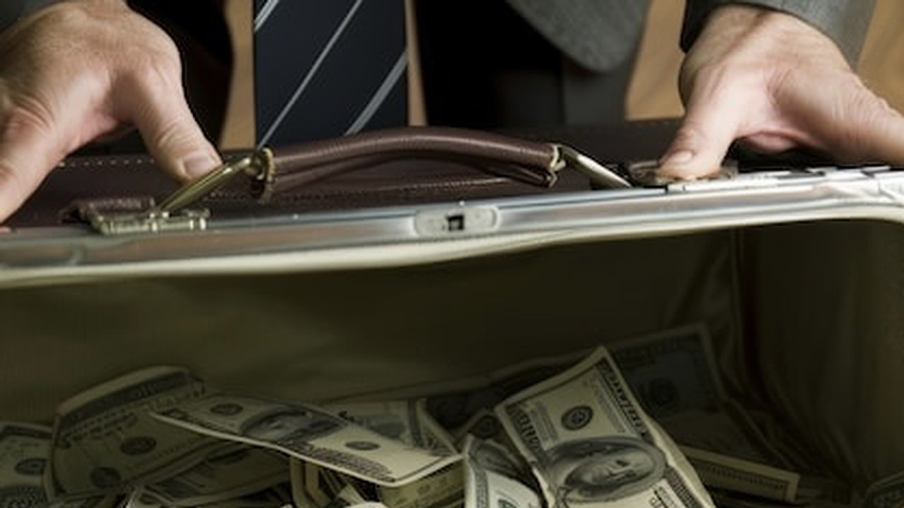 Главная картинка новости: Граждан предупреждают о случаях фальшивомонетничества в области