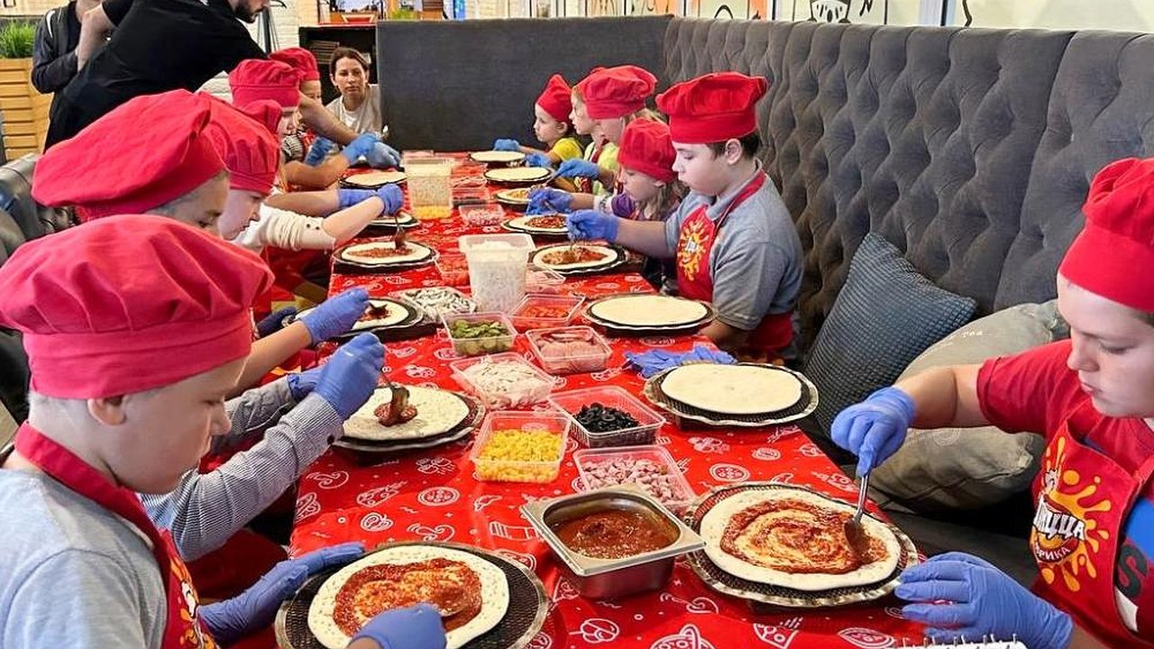 Главная картинка новости: Почти 4,5 тысячи жителей области посетили «Программы выходного дня»