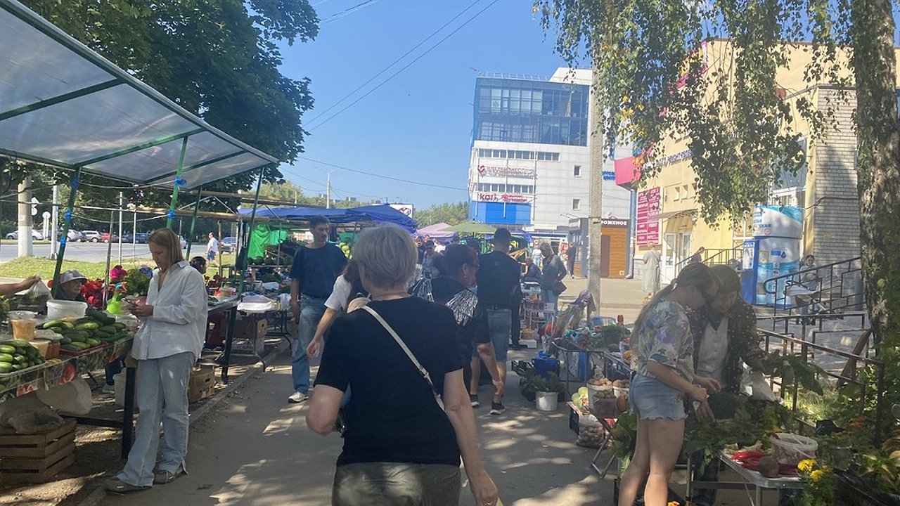 Главная картинка новости: Уже этой осенью многим повысят зарплаты: эксперты рассказали, кого коснется повышение