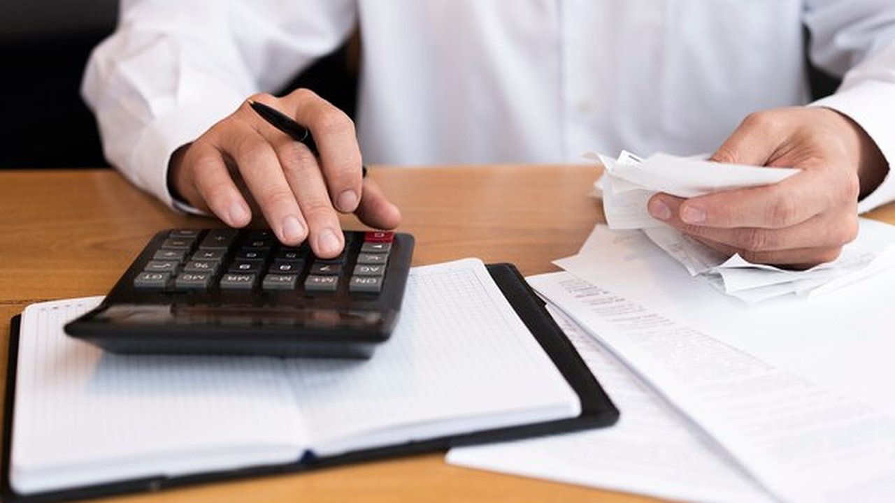 Главная картинка новости: Родители, имеющие статус самозанятых, могут получать единое пособие