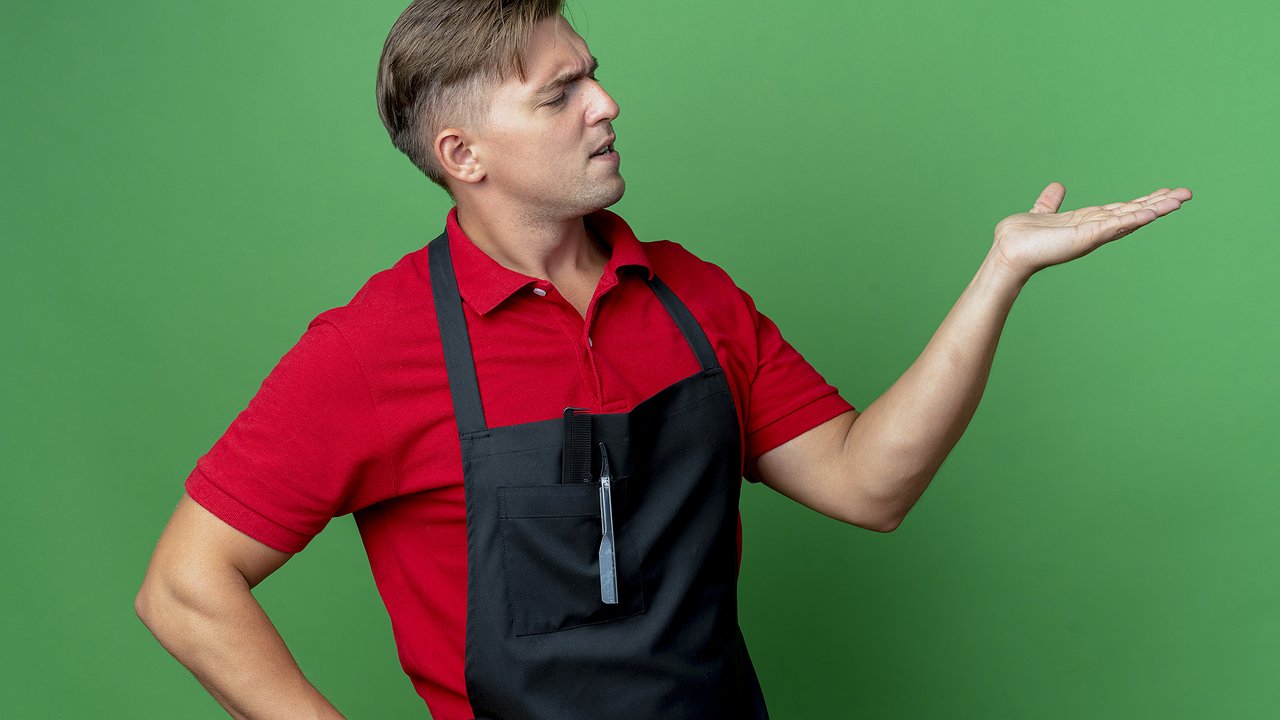 Главная картинка новости: Странное дело: москвич похитил в ковровском супермаркете жилет продавца