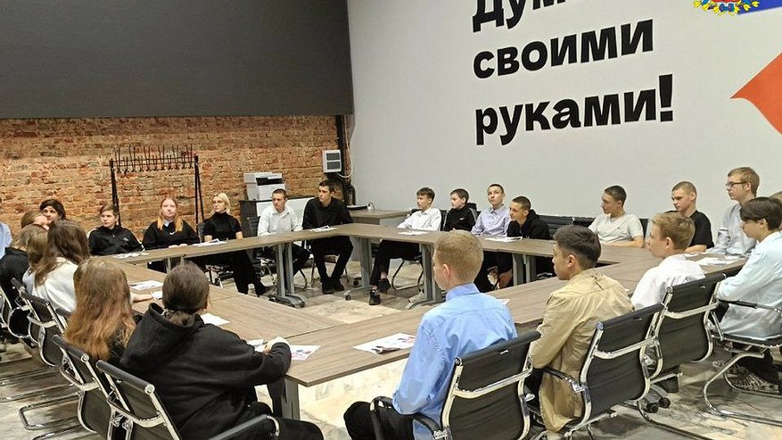Главная картинка новости: Более 2000 школьников Владимирской области приняли участие в Едином дне открытых дверей