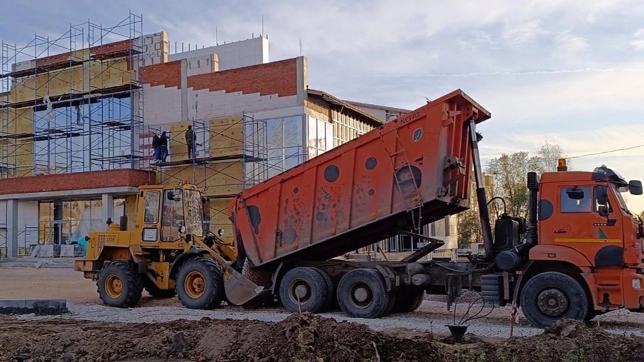 Главная картинка новости: Строительство Центра культурного развития в Вязниках - в активной фазе